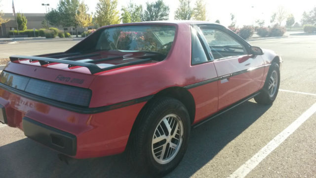 1985 Pontiac Fiero - photo 8