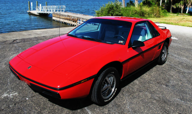 1985 Pontiac Fiero WS6 - photo 2