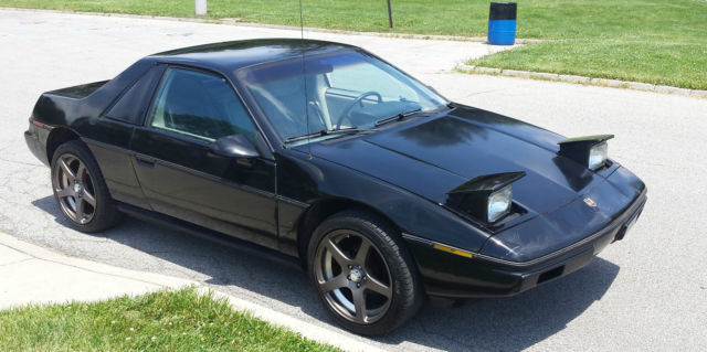 1985 Pontiac Fiero - photo 6