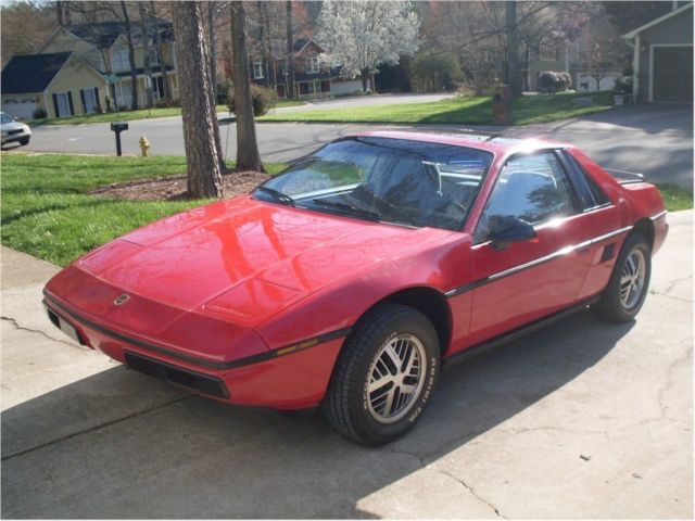 1985 Pontiac Fiero Sport Coupe LESS THAN 1900 ORIGINAL MILES!! 1985 Pontiac Fiero