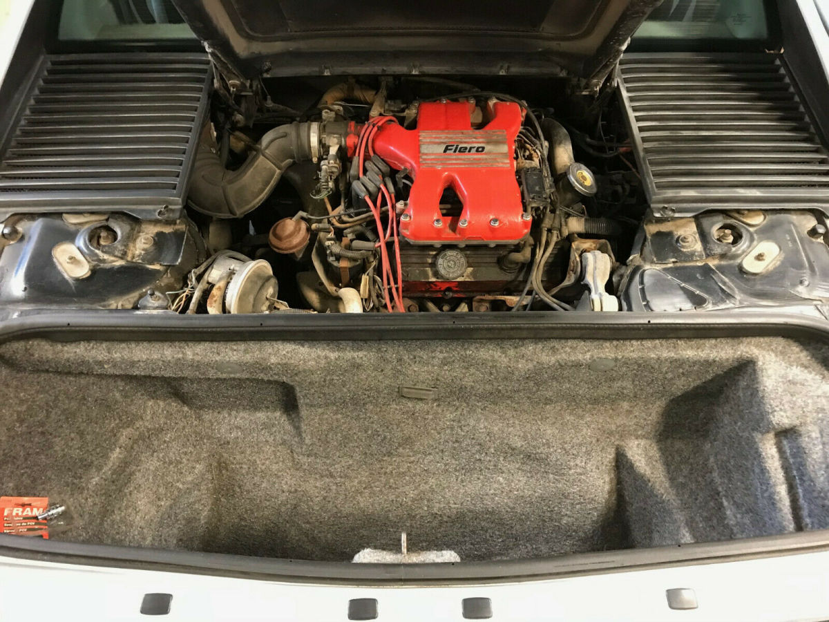 1985 Pontiac Fiero - photo 11