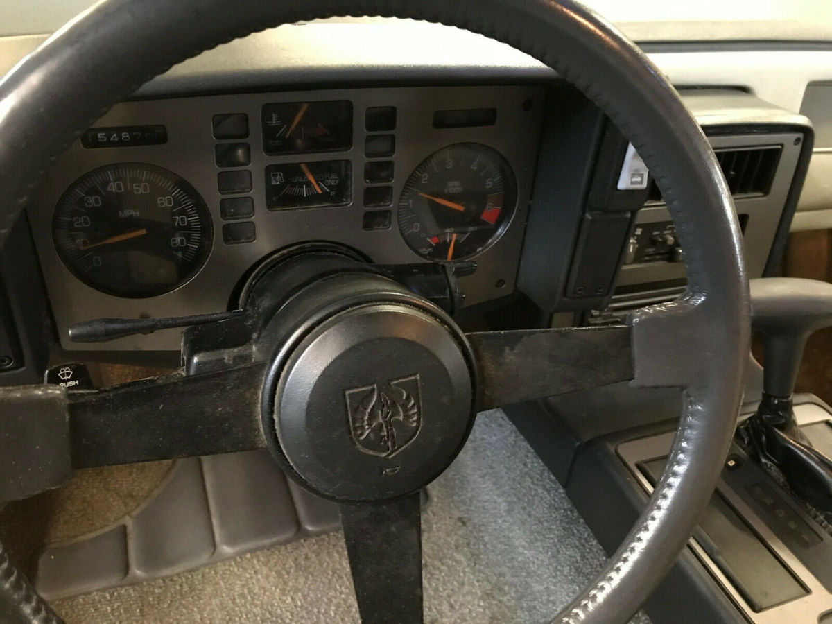 1985 Pontiac Fiero - photo 8