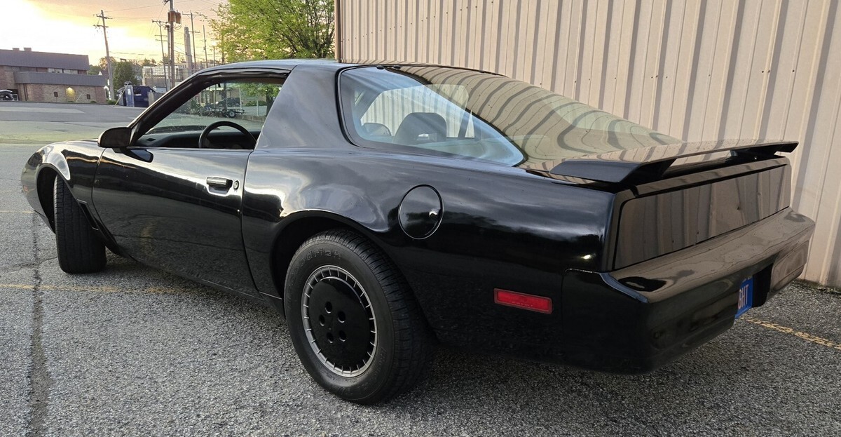 1985 Pontiac Firebird TRANS AM - photo 8