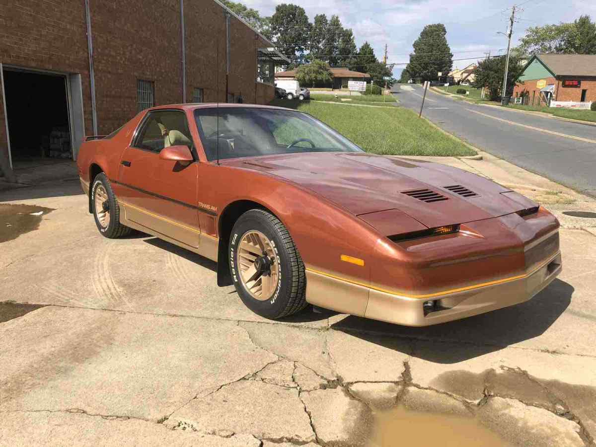 1985 Pontiac Firebird TRANS AM