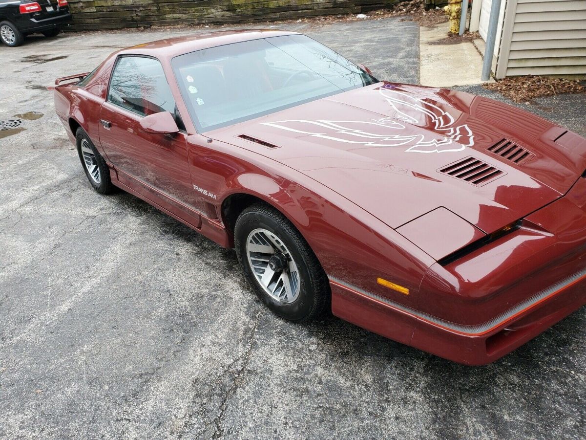 1985 Pontiac Firebird Coupe Red RWD Automatic TRANS AM 1985 Pontiac Firebird TRANS AM