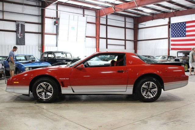 1985 Pontiac Firebird Trans Am - photo 3