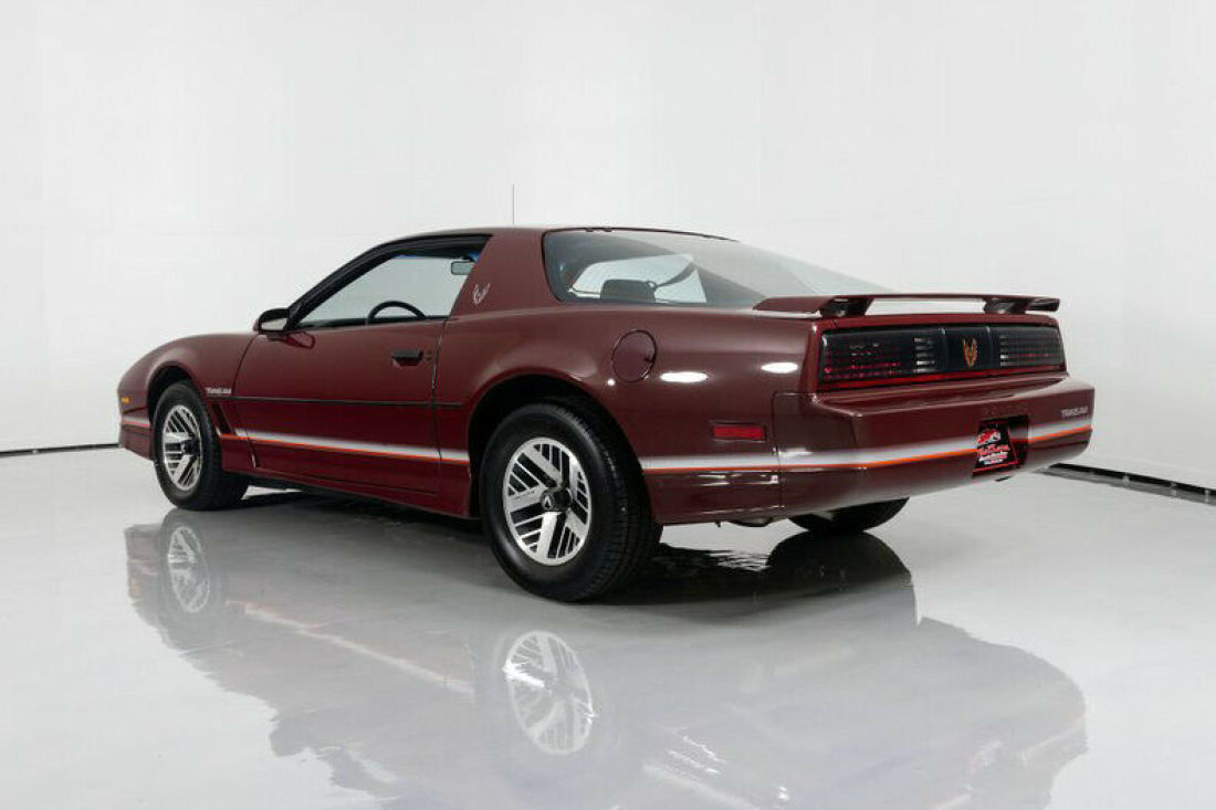 1985 Pontiac Firebird Trans Am - photo 8