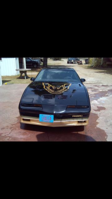 1985 Pontiac Firebird Trans Am Coupe 2-Door 5.0L 1985 Pontiac Firebird