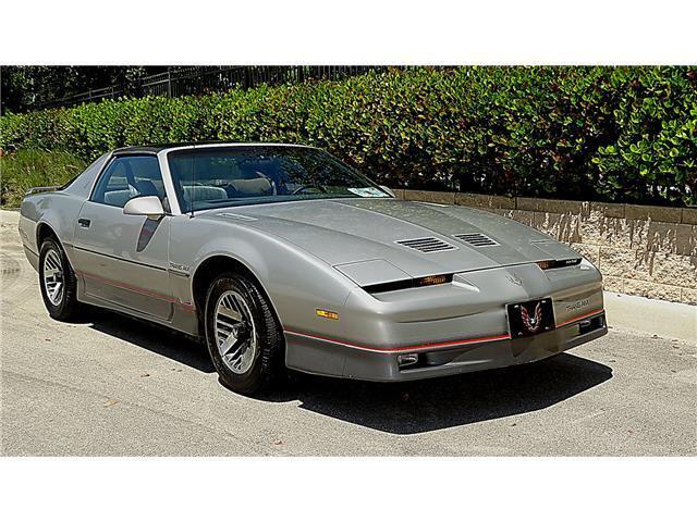1985 Pontiac Trans Am LOW MILES - photo 7