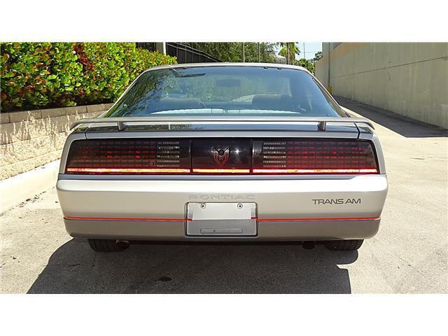 1985 Pontiac Trans Am LOW MILES - photo 9