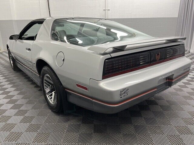 1985 Pontiac Firebird Trans Am - photo 7