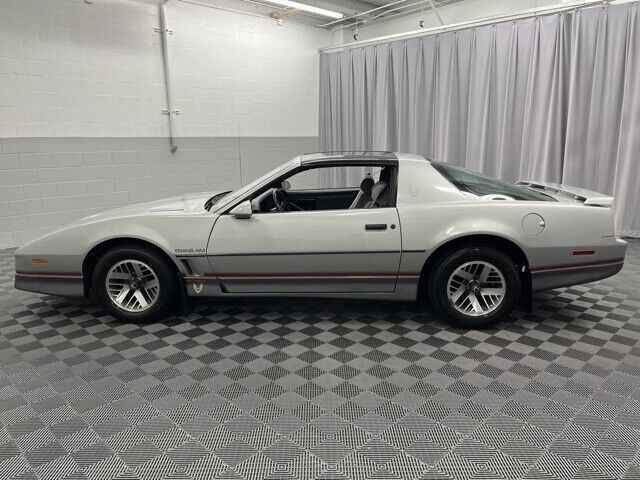 1985 Pontiac Firebird Trans Am - photo 8