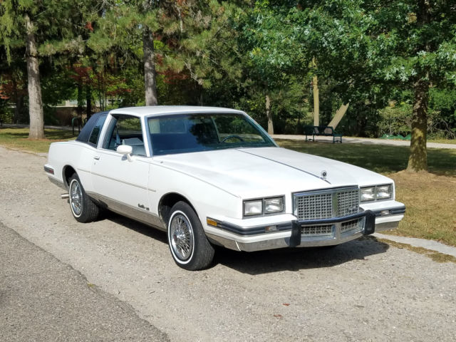 1985 Pontiac Grand Prix - photo 2