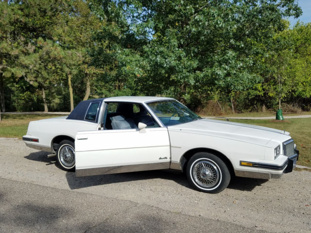 1985 Pontiac Grand Prix - photo 9