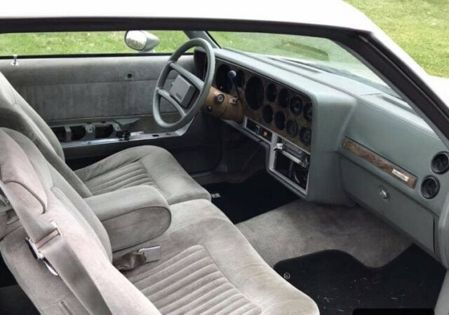 1985 Pontiac Grand Prix - photo 5