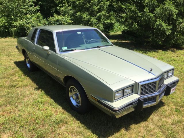 1985 Pontiac Grand Prix - photo 2