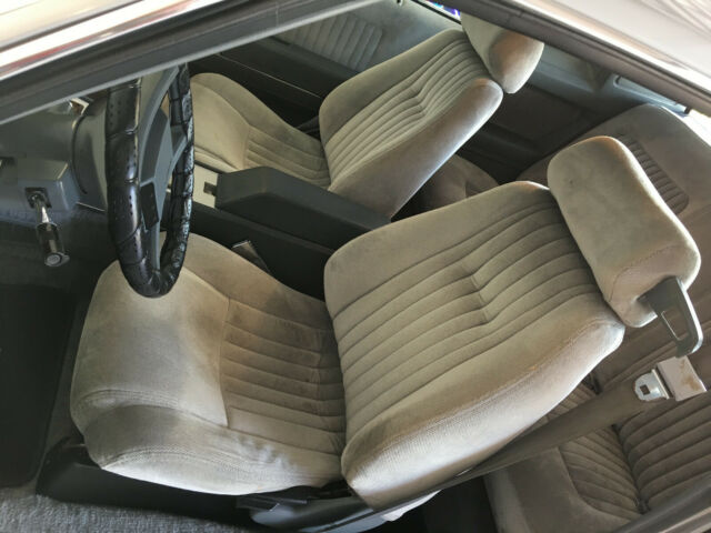 1985 Pontiac Grand Prix LE - photo 13