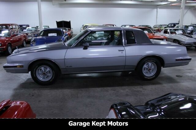 1985 Pontiac Grand Prix LE - photo 2