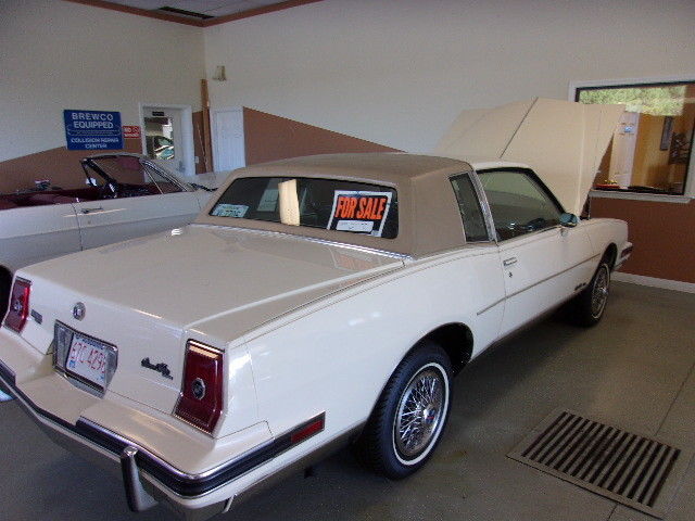 1985 PONTIAC GRAND PRIX LE WITH ONLY 5200 ACTUAL MILES EXCELLANT 1985 Pontiac Grand Prix