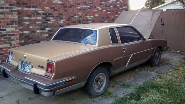1985 Pontiac Grand priz two door coupe v8 1985 Pontiac Grand Prix