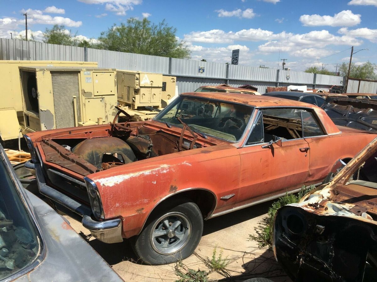 1985 Pontiac GTO Hardtop - Either parts car or to be restored 1965 Pontiac GTO