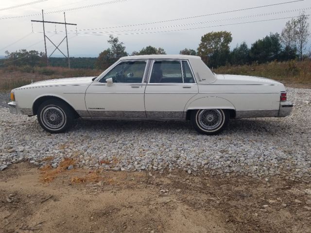 1985 Pontiac Parisienne Brougham - photo 4