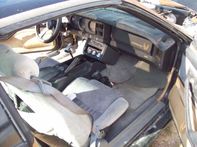 1985 Pontiac Trans Am - photo 11