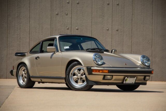 1985 Porsche 911 Carrera 2dr Coupe - photo 6
