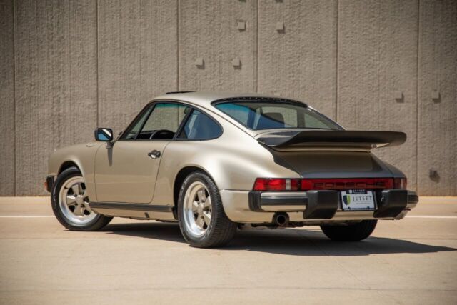 1985 Porsche 911 Carrera 2dr Coupe - photo 9
