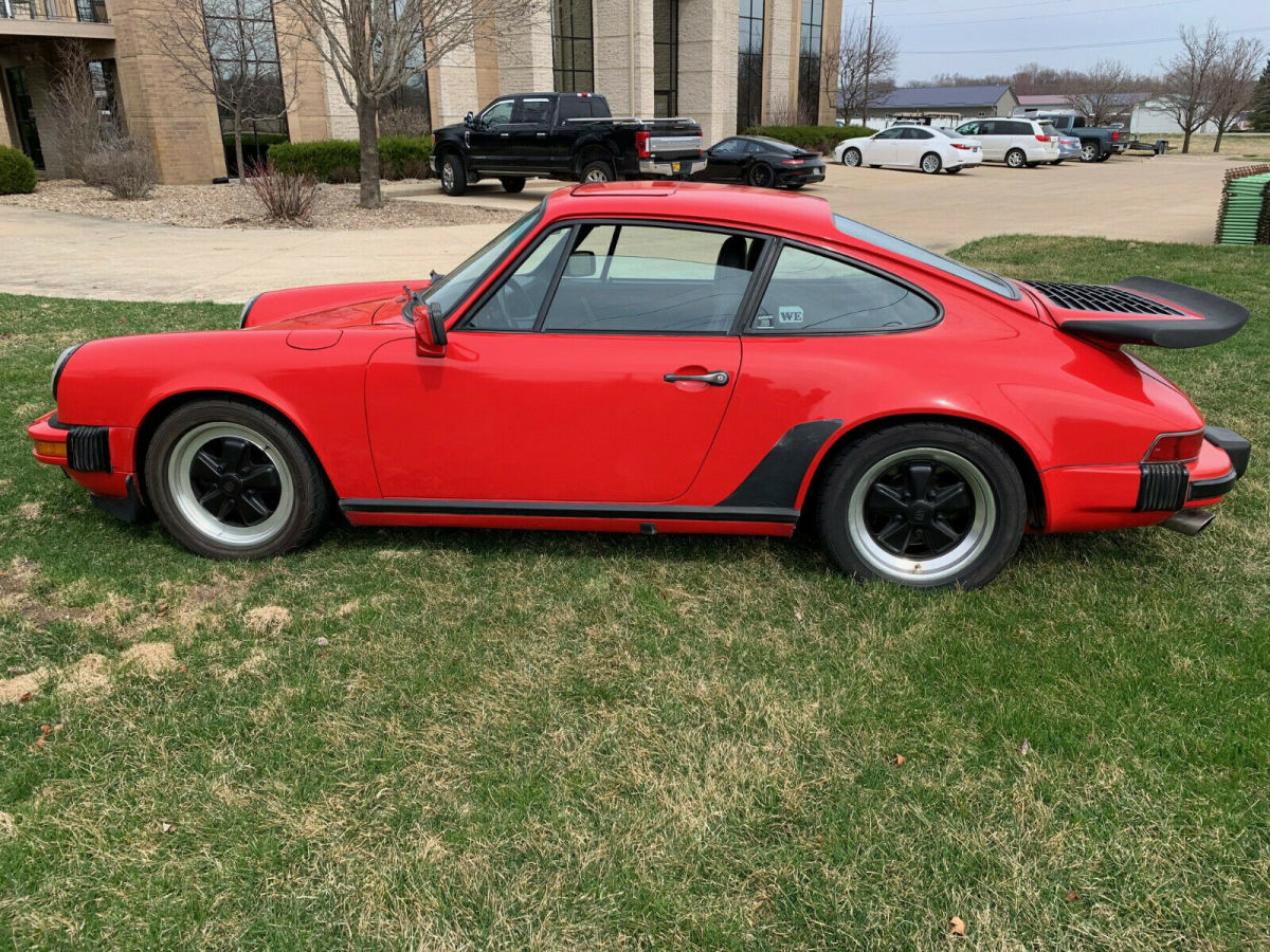 1985 Porsche 911 Carrera Coupe Great Running Guards Red/Black 1985 Porsche 911 CARRERA