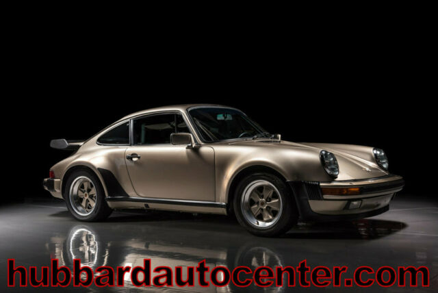 1985 Porsche 911 M491, great service history, rare color combo, great condition! 1985 Porsche 911 Rare M491 Turbo Look Coupe