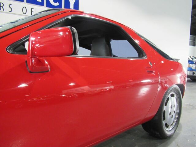 1985 Porsche 928 S - photo 3