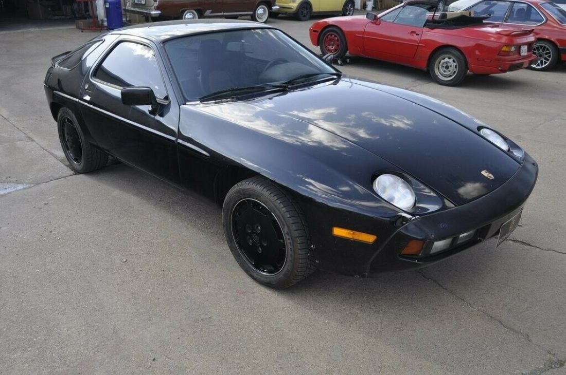 1985 Porsche 928 S ** 5-Speed ** 1985 Porsche 928