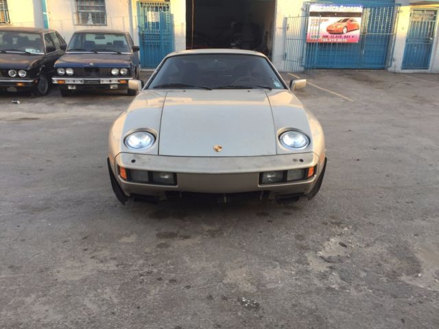 1985 Porsche 928 S - photo 3