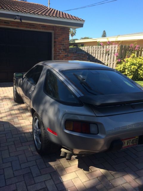 1985 Porsche 928 S Coupe 2-Door - photo 13