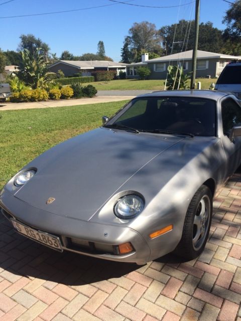 1985 Porsche 928 S Coupe 2-Door - photo 4