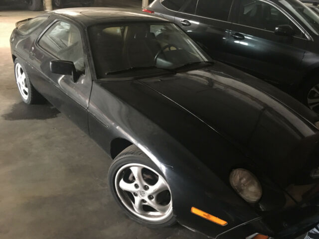 1985 Porsche 928 - photo 2