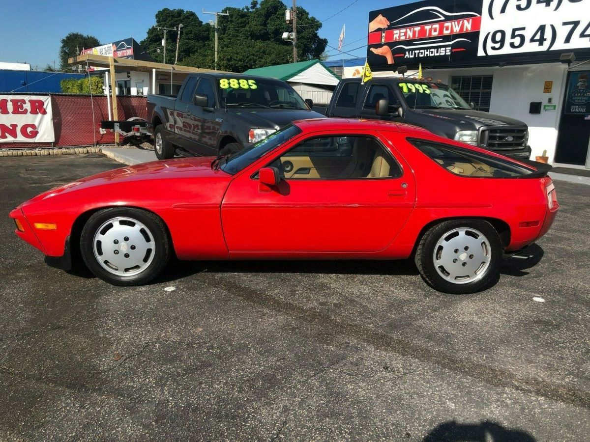 1985 Porsche 928 - photo 2