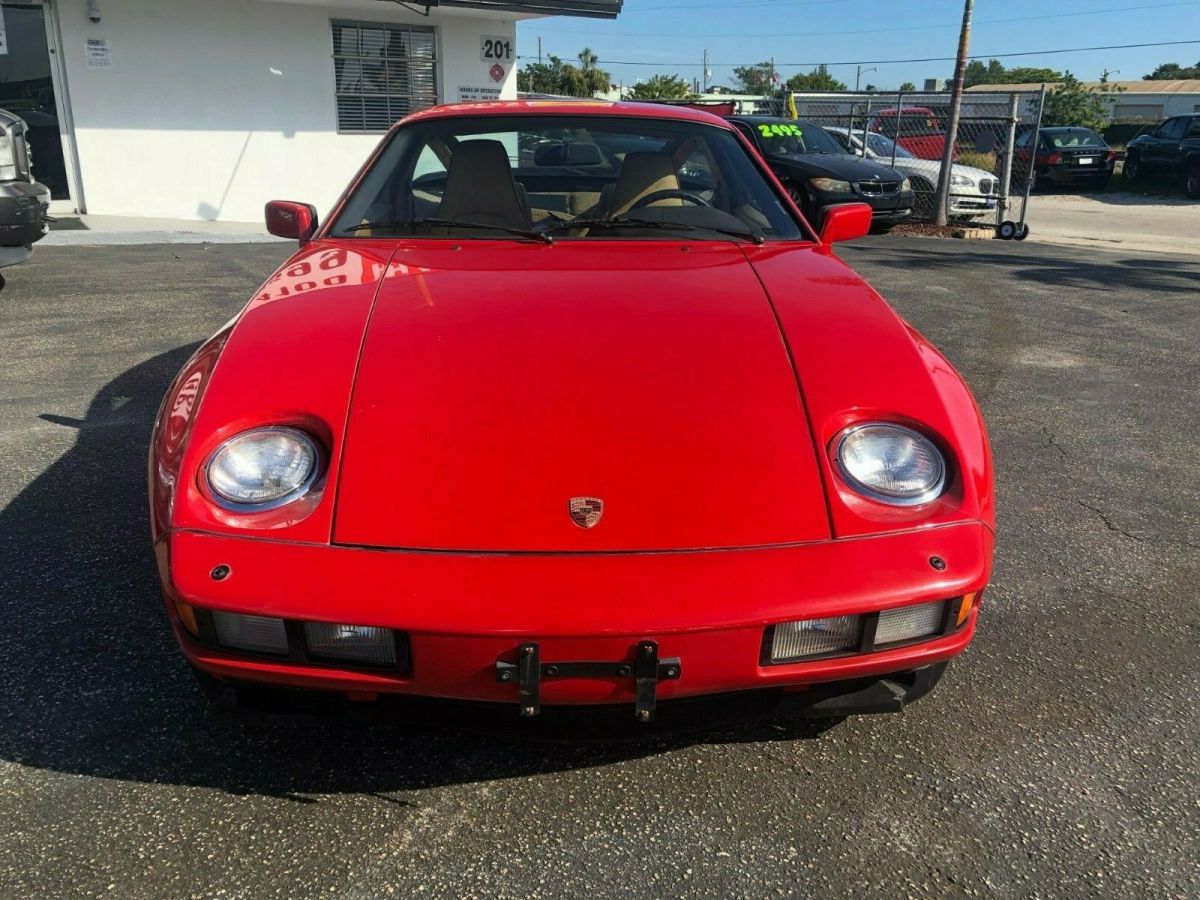 1985 Porsche 928 - photo 8