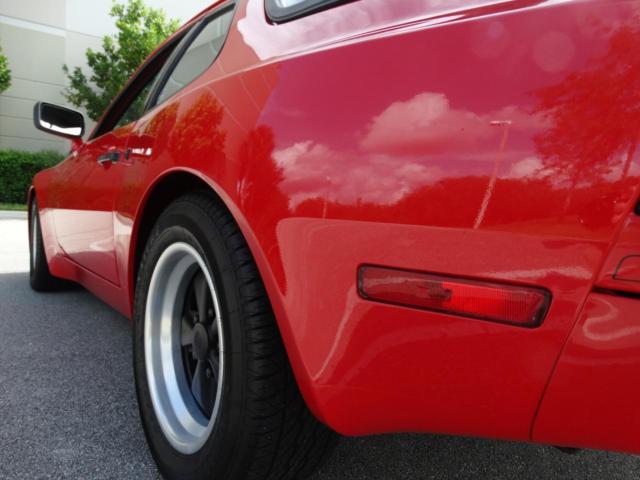 1985 Porsche 944 - photo 10