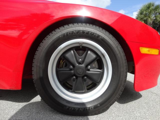 1985 Porsche 944 - photo 12