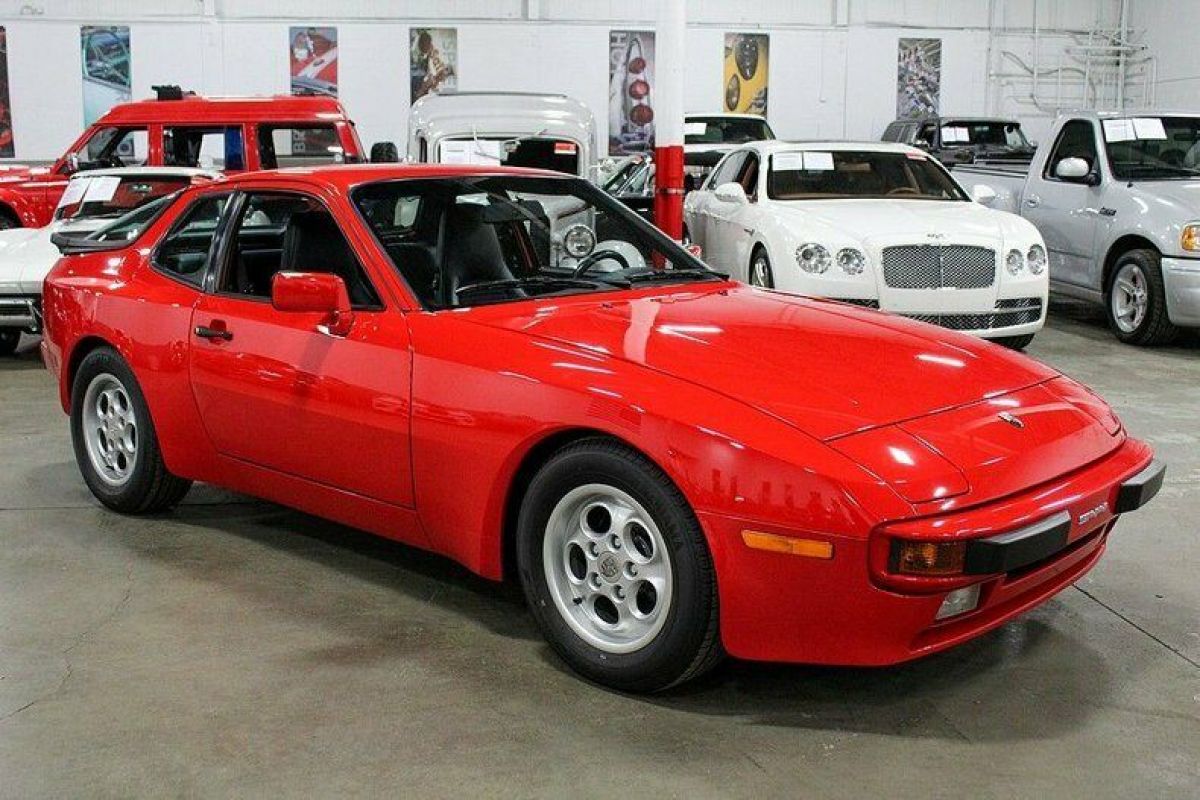 1985 Porsche 944 - photo 7