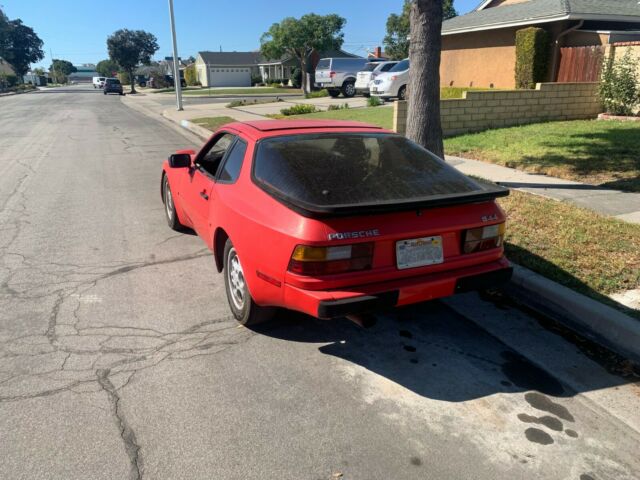1985 Porsche 944 Base 2dr Hatchback - photo 4