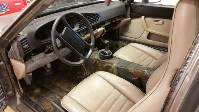 1985 Porsche 944 - photo 12