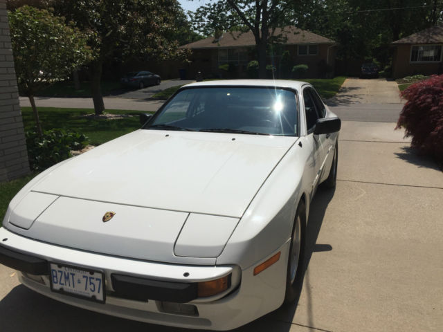1985 Porsche 944 - photo 3