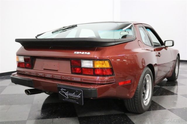 1985 Porsche 944 - photo 12