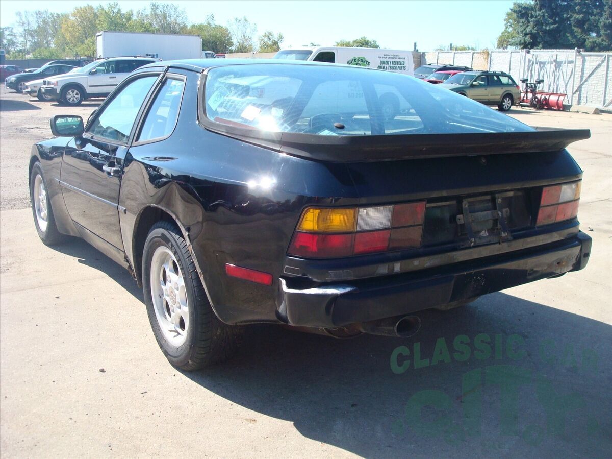 1985 Porsche 944 WE SHIP ! - photo 8