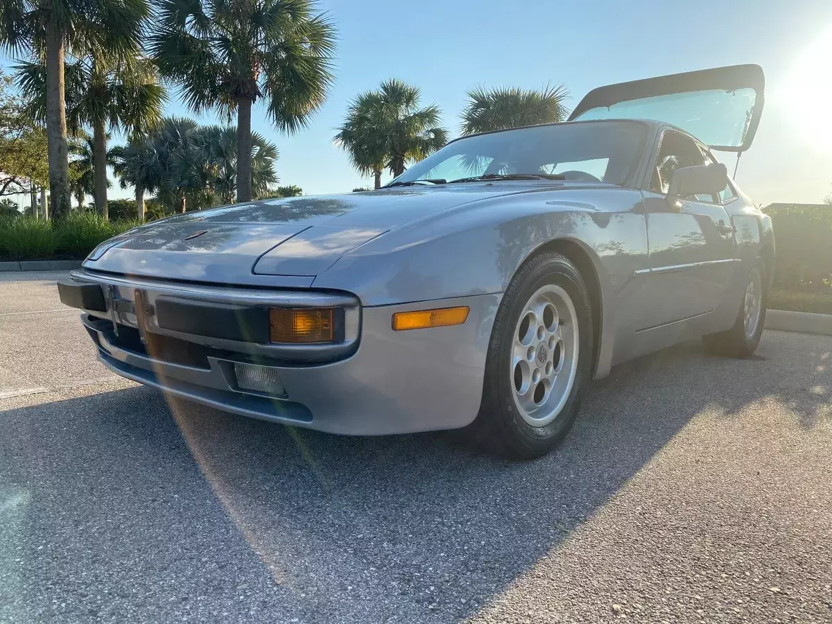 1985 Porsche 944