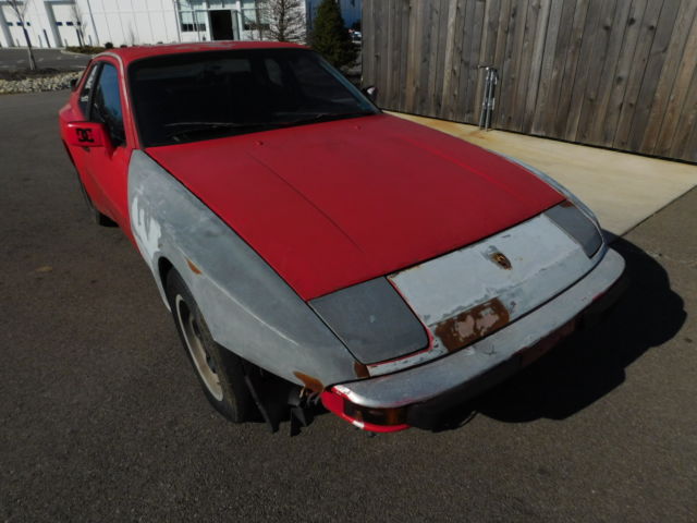 1985 Porsche 944 Base Coupe 2-Door - photo 6