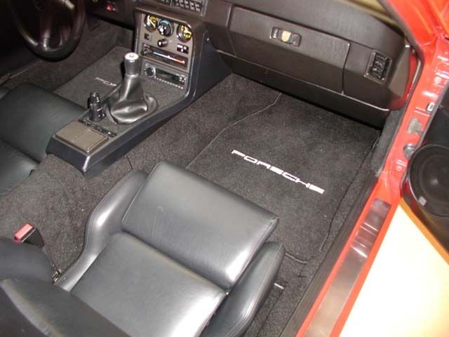 1985 Porsche 944 - photo 10
